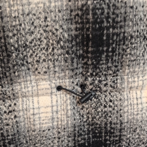 Women's Levi's Wool Puffer Jacket Size medium - Picture 11 of 13